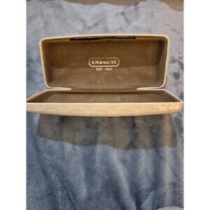 Authentic COACH White Signature C Hard Glasses Case – Cream/Off-White
